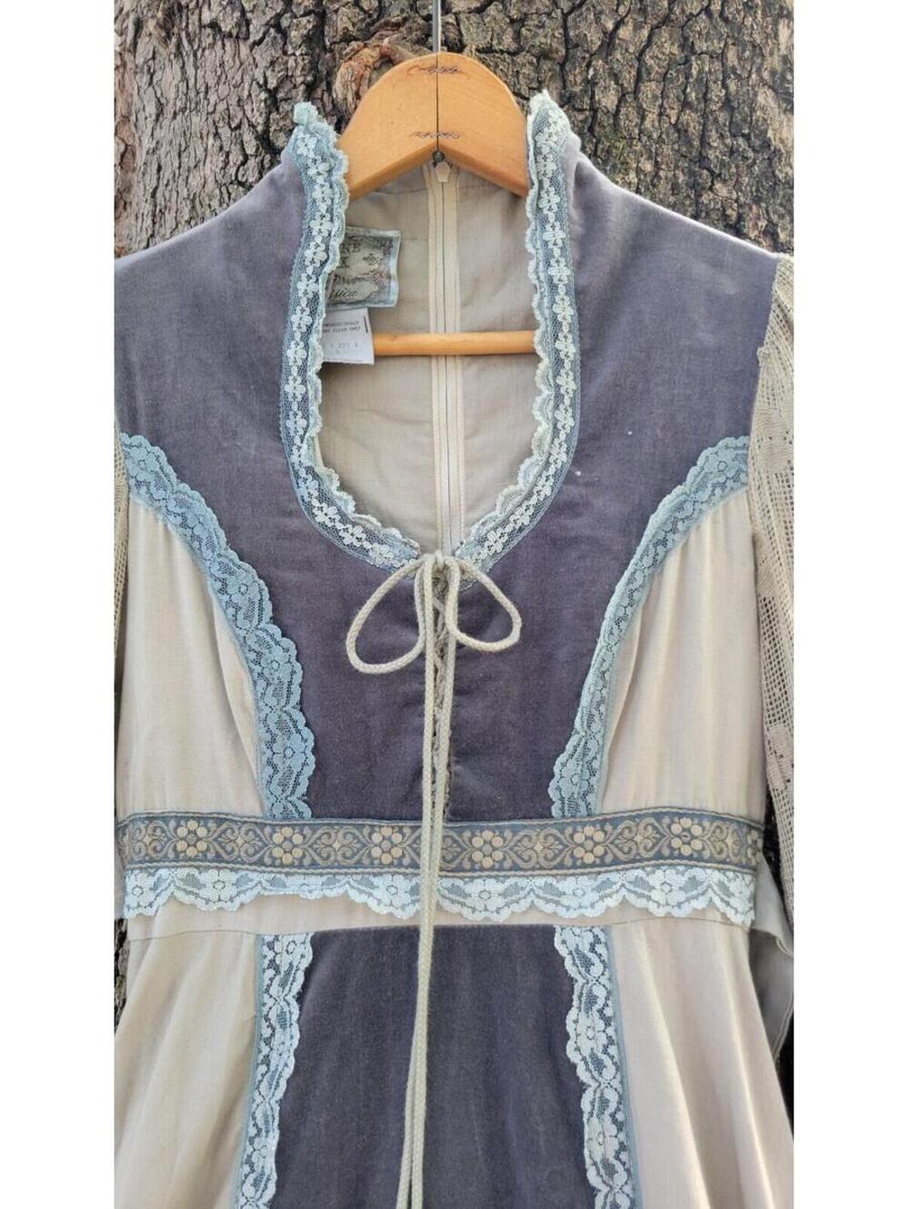 Gunne Sax Vintage Velvet Renaissance Lace Victorian Medieval Dress Womens Size 5 - Picture 3 of 15